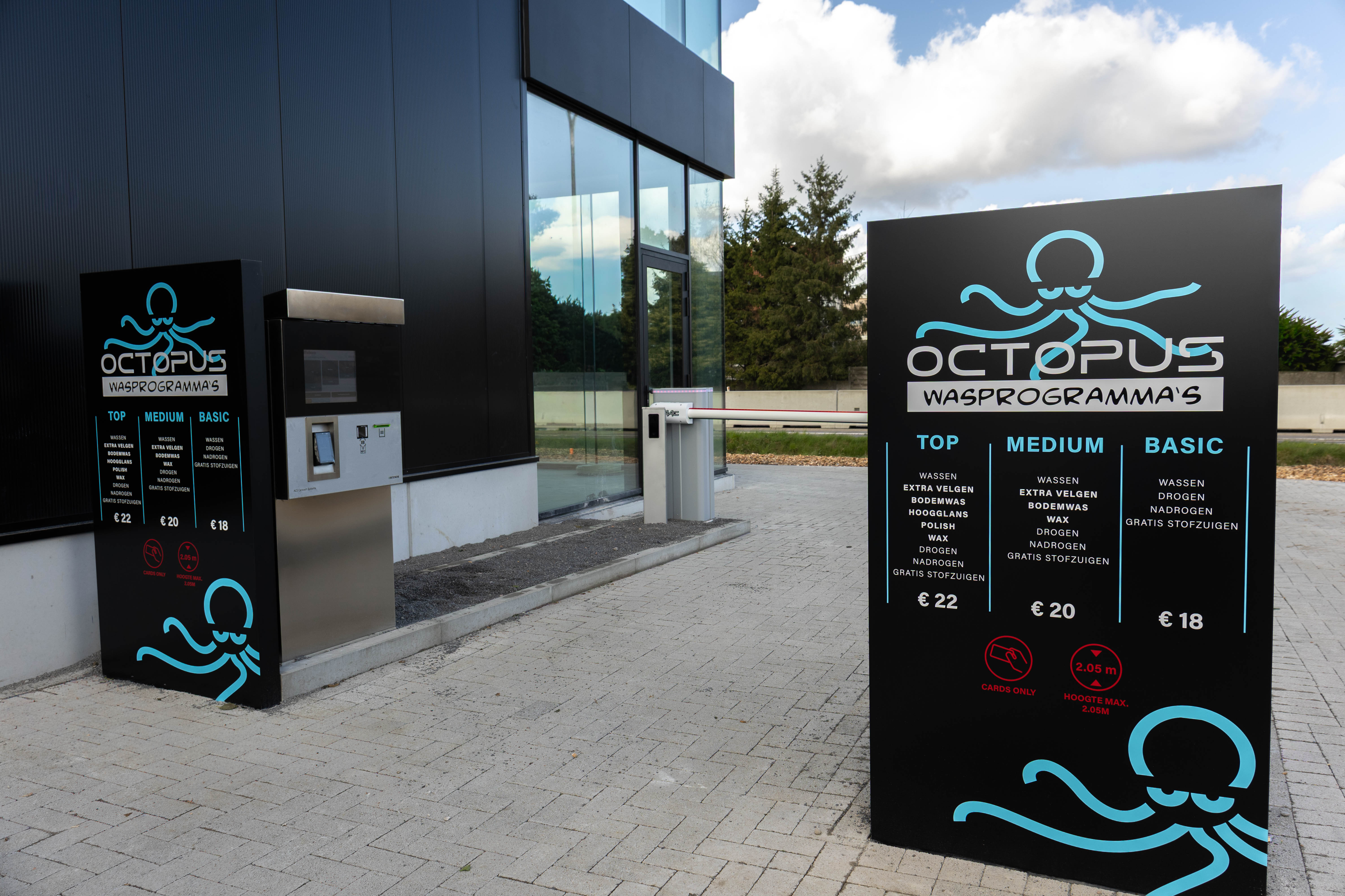 Vooraanzicht van Octopus Carwash in Herentals